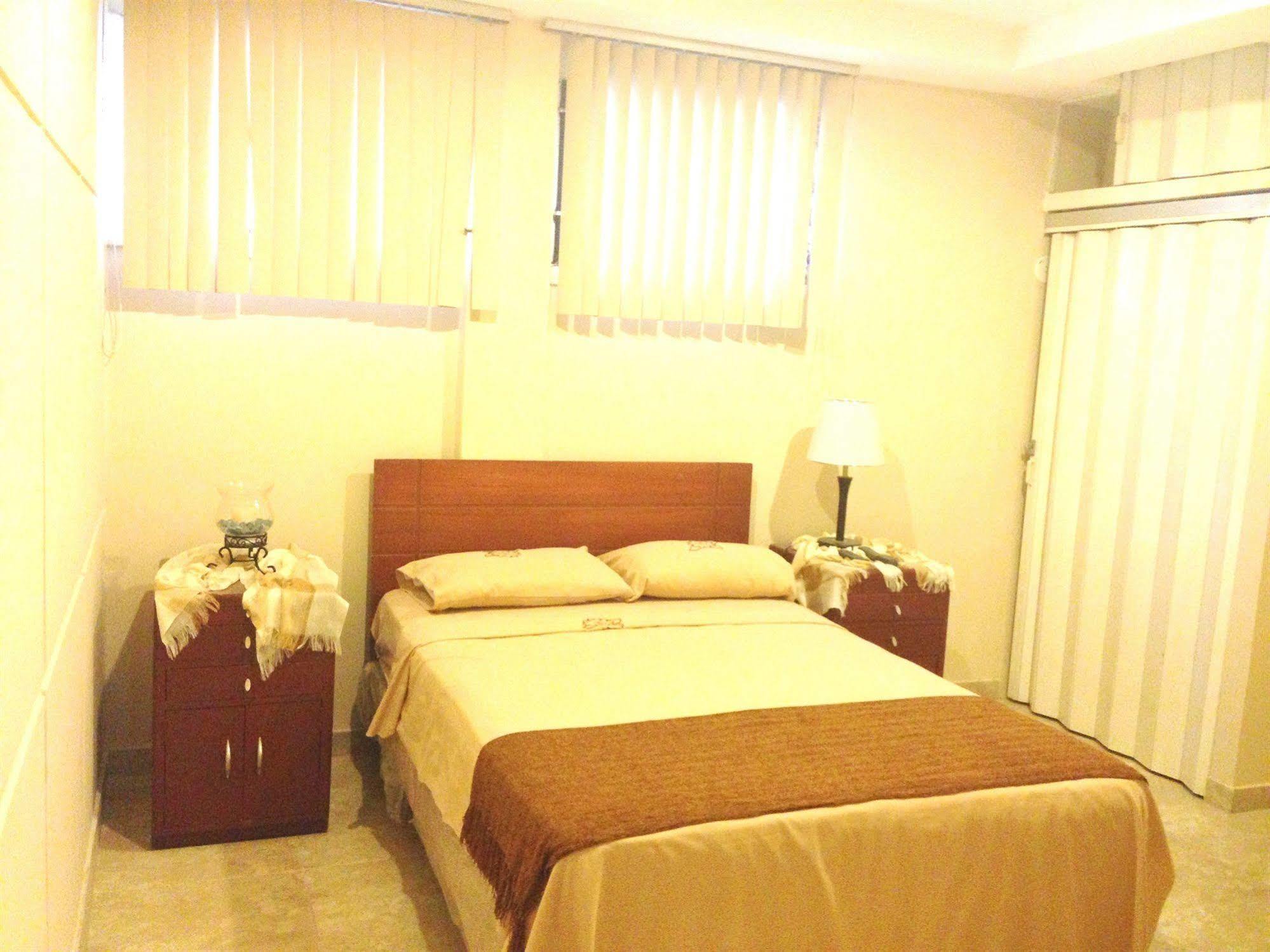 El Patio Suites II Guayaquil Exteriér fotografie